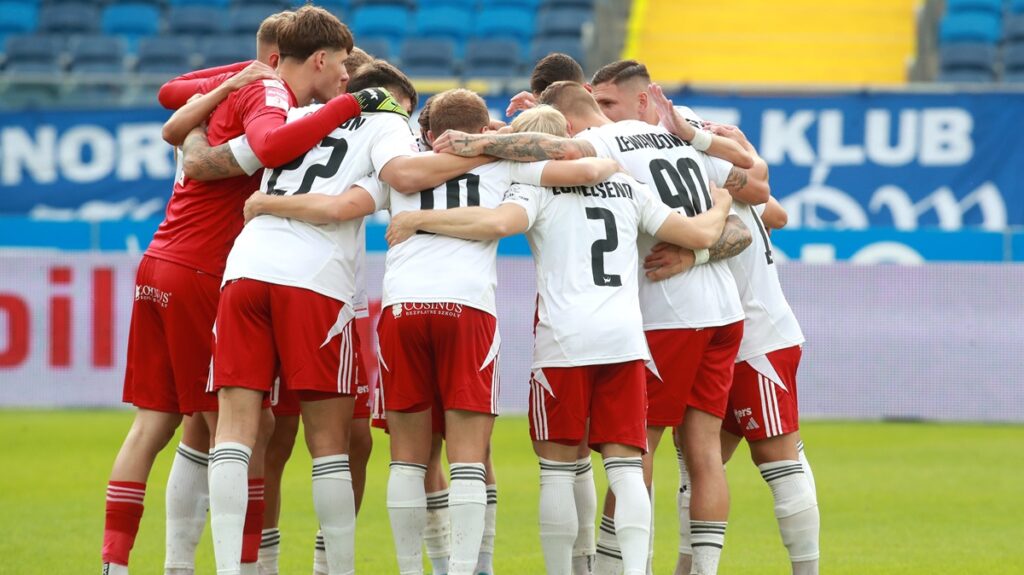 AI7I1560 kopia 1024x575 1 | AleMecz.pl