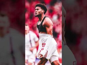 Read more about the article 📸💥 𝙇 𝘼 𝙈 𝙄 𝙉 𝙀 📸💥