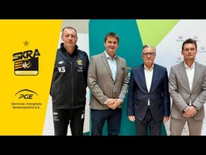 Read more about the article Przedsezonowe spotkanie drużyny w siedzibie PGE GiEK S.A.