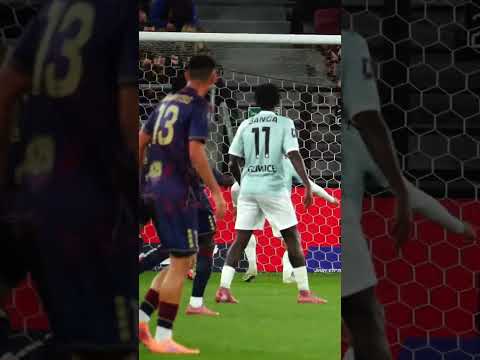 You are currently viewing WOW! Interwencja sezonu?! 🤯 #ekstraklasa #piastgliwice #drapiski #plach #football #piłkanożna