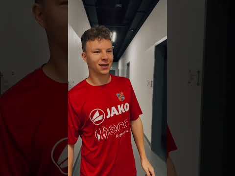 Read more about the article Którego przedmiotu w szkole bali się niebiesko-czerwoni?