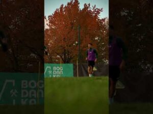 Read more about the article Czuć jesień 🍂 #zielonoczarni #football #betclic1liga #soccer #sports