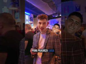 Read more about the article Dlaczego warto przyjść na mecz Lecha? 👀 Kibice podpowiadają 🤝🏻 #football #shorts #fans