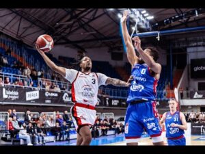 Read more about the article Najlepsze akcje z meczu z Arriva Lotto Twardymi Piernikami Toruń (18.10.2025)