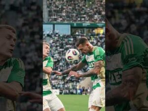 Read more about the article Kiedy piłka w grze, nic innego się nie liczy 🤍💚