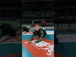 Read more about the article Rozruch przed przed starciem z Cuprum Stilonem Gorzów 🦁🏐 | Energa Trefl Gdańsk #Shorts