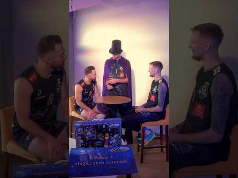 Read more about the article Magiczny Pit czaruje przed Magicznym Meczem: tajemniczy ogród 🪄 | Energa Trefl Gdańsk #Shorts