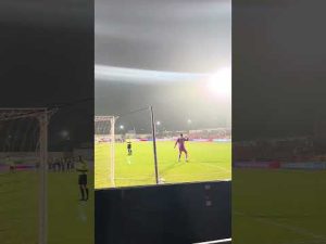 Read more about the article Mecz pełen emocji 🙌 Chojniczanka wygrywa z Koroną Kielce po rzutach karnych