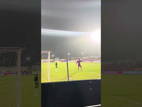 You are currently viewing Mecz pełen emocji 🙌 Chojniczanka wygrywa z Koroną Kielce po rzutach karnych