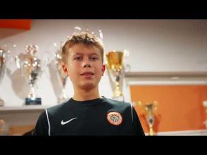 Read more about the article Jan Lenarczyk – Piłkarz Miesiąca w AP KGHM Zagłębie | Październik 2025