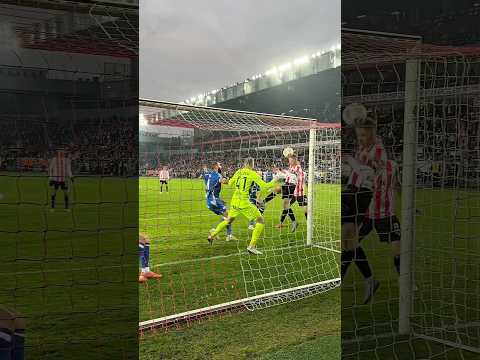 Read more about the article Tryb pinball ON. Mikkel lubi to! 🎮 #pinball #maigaard #gol #ekstraklasa @Ekstraklasa