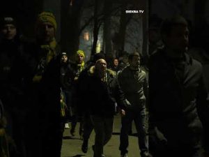 Read more about the article #shorts Hołd kibiców GieKSy dla dzielnych górników z „Wujka” 🙌