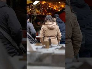 Read more about the article Odwiedziliśmy Jarmark Bożonarodzeniowy w Ołomuńcu 🎄🎅 #lechpoznań #football #shorts #christmas