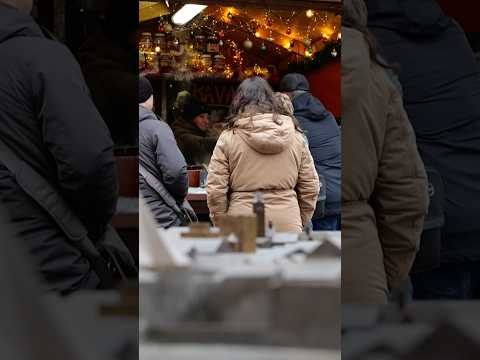 Read more about the article Odwiedziliśmy Jarmark Bożonarodzeniowy w Ołomuńcu 🎄🎅 #lechpoznań #football #shorts #christmas