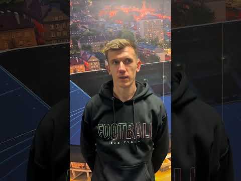 You are currently viewing Wpływ selekcjonera, niezapomniany gol i ulubiony film! Poznajcie Piotra Krawczyka