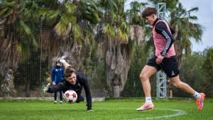 Read more about the article Droga do pierwszej drużyny