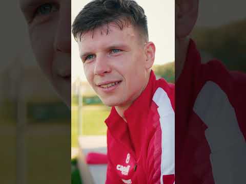 You are currently viewing SKĄD TU SIĘ WZIĄŁ GLADIATOR Z PANIÓWEK? 😲 #KurdeBelek