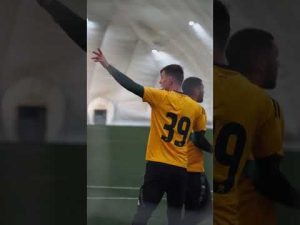 Read more about the article Nieoficialny debiut Matiego ✅ #football #zielonoczarni #soccer #betclic1liga #mateusz #hołownia