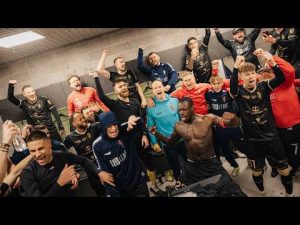 Read more about the article WYGRANA Z GÓRNIKIEM | RADOŚĆ PORTOWCÓW W SZARTNI