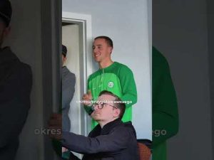 Read more about the article Debiut redakcji ❛Chłopaki z baraków❜ 🤓 #wartapoznań #piłkanożna #2liga #journalist