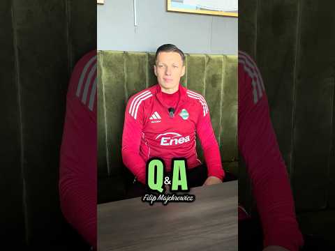 You are currently viewing Filip Majchrowicz jako napastnik? Q&A z bramkarzem Radomiaka 💬🧤 #football #Radomiak #radomiak