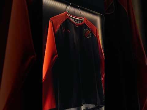 Read more about the article O pierwszym meczu i historycznej koszulce. Cały materiał już na JagaTV📽️