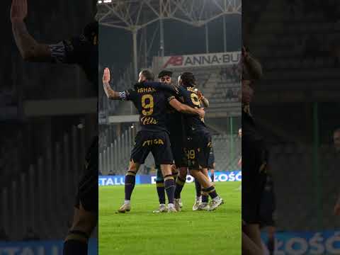 You are currently viewing Jaki on miał tu spokój 🧙‍♂️ 🤩 #lechpoznań #football #goal #shorts