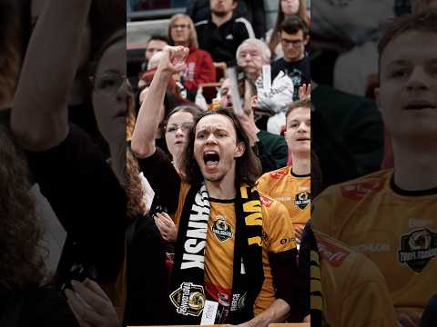 Read more about the article Kulisy meczu z PGE Projektem Warszawa przy 5500 kibiców w Ergo Arenie 🦁🏐 | Energa Trefl Gdańsk