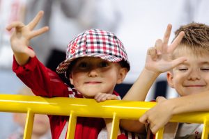 Read more about the article Weź dwupaka, do autokarów dokładasz piątaka