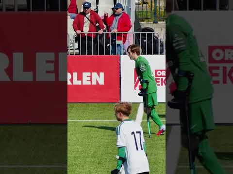 You are currently viewing 🧨 Ampfutbol w Warcie Poznań. Bramka z połowy boiska 🤯 #wartapoznań #ampfutbol #goal