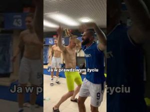 Read more about the article Ja w social mediach vs ja w prawdziwym życiu 🧐😅 #lechpoznań #shorts #funny #socialmedia