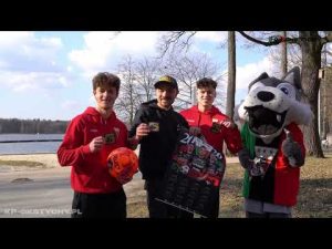 Read more about the article ” Jesteśmy jedną rodziną” – Zapraszamy na mecz ze Śląskiem Wrocław!