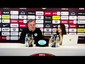 Read more about the article KONFERENCJA PRASOWA PRZED MECZEM Z CHROBRYM GŁOGÓW | PUSZCZA TV