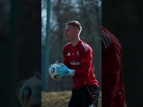 You are currently viewing GOLKIPERZY W AKCJI!  #football #legiawarszawa #goalkeeper