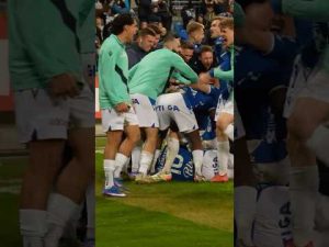 Read more about the article Tak smakuje zwycięski gol! 🔥🔥🔥 #lechpoznań #football #winner #celebration #goal #shorts