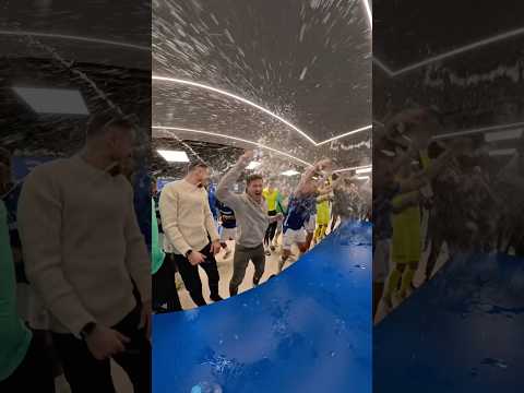 TAAAAKKK JEEEEST!!! 🔥🔥🔥 #lechpoznań #football #winners #celebration #shorts