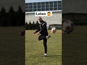 Read more about the article Piłeczka chodzi #podbeskidzie #piłkanożna #pilkanozna #bielskobiała #trening #footballskills #fyp
