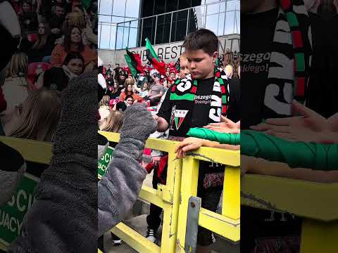 Read more about the article Nowa ścianka i piłkarze na sektorze rodzinnym