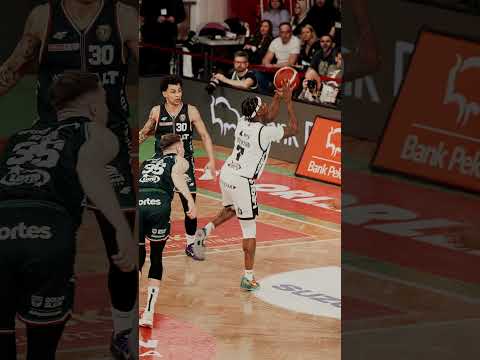 Read more about the article DJ zaprasza do tańca! 🪩🕺🏿🏀 #legia #basketball #plkpl #nba #sports #dance