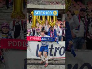 Read more about the article Piękny gest kibiców 🥹 #podbeskidzie #tsp #piłkanożna #footballfans #rodzina #fypシ #bielskobiała