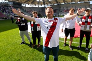 Read more about the article W przerwie ŁKS vs. Pogoń Siedlce gramy o Toyotę z pełnym bakiem na cały weekend