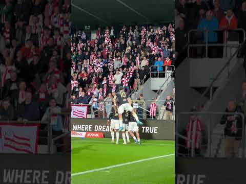 You are currently viewing Kellyn Acosta otwiera wynik z Cracovią! 🔥 #pogonszczecin #football #match