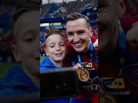 You are currently viewing Swoje urodziny obchodzi dziś były kapitan Rakowa – Andrzej Niewulis! Wszystkiego Najlepszego! 🎂