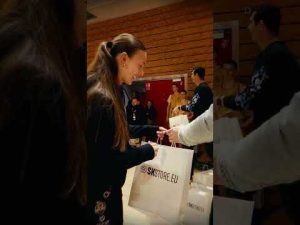 Read more about the article Wyjątkowy prezent dla całej drużyny od naszego Partnera, @SKSTOREeu  🎁🤩