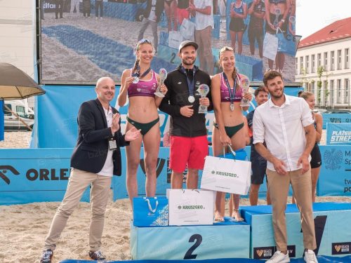 Ceremonia medalowa VW Beach Pro Tour Futures Rzeszów 2026