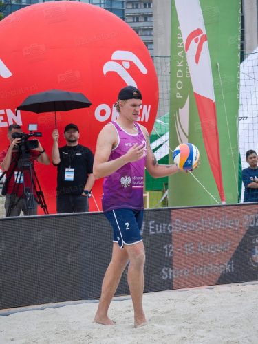 Czachorowski i Krzemiński bez straty seta w drodze po finał