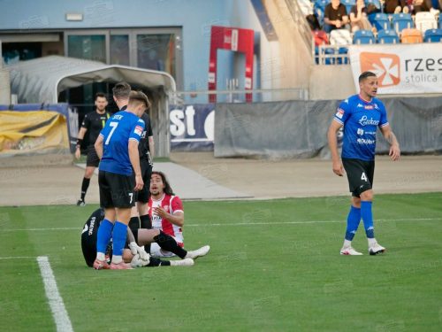 Remis z wyróżnikiem — Resovia i Podbeskidzie dzielą się punktami w emocjonującej konfrontacji