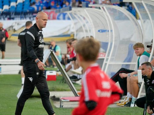 Remis z wyróżnikiem — Resovia i Podbeskidzie dzielą się punktami w emocjonującej konfrontacji