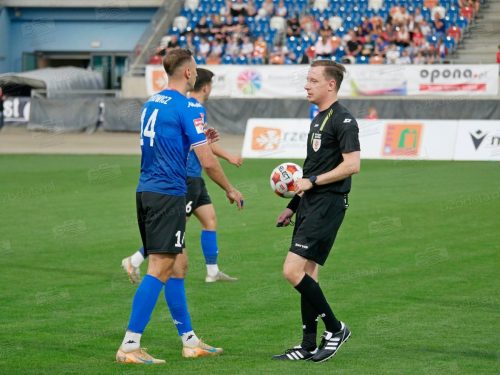 Remis z wyróżnikiem — Resovia i Podbeskidzie dzielą się punktami w emocjonującej konfrontacji