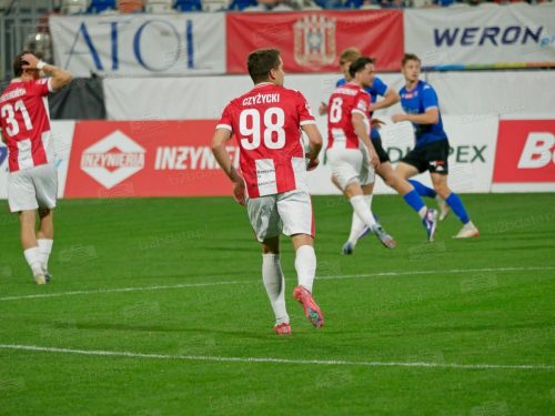 Remis z wyróżnikiem — Resovia i Podbeskidzie dzielą się punktami w emocjonującej konfrontacji